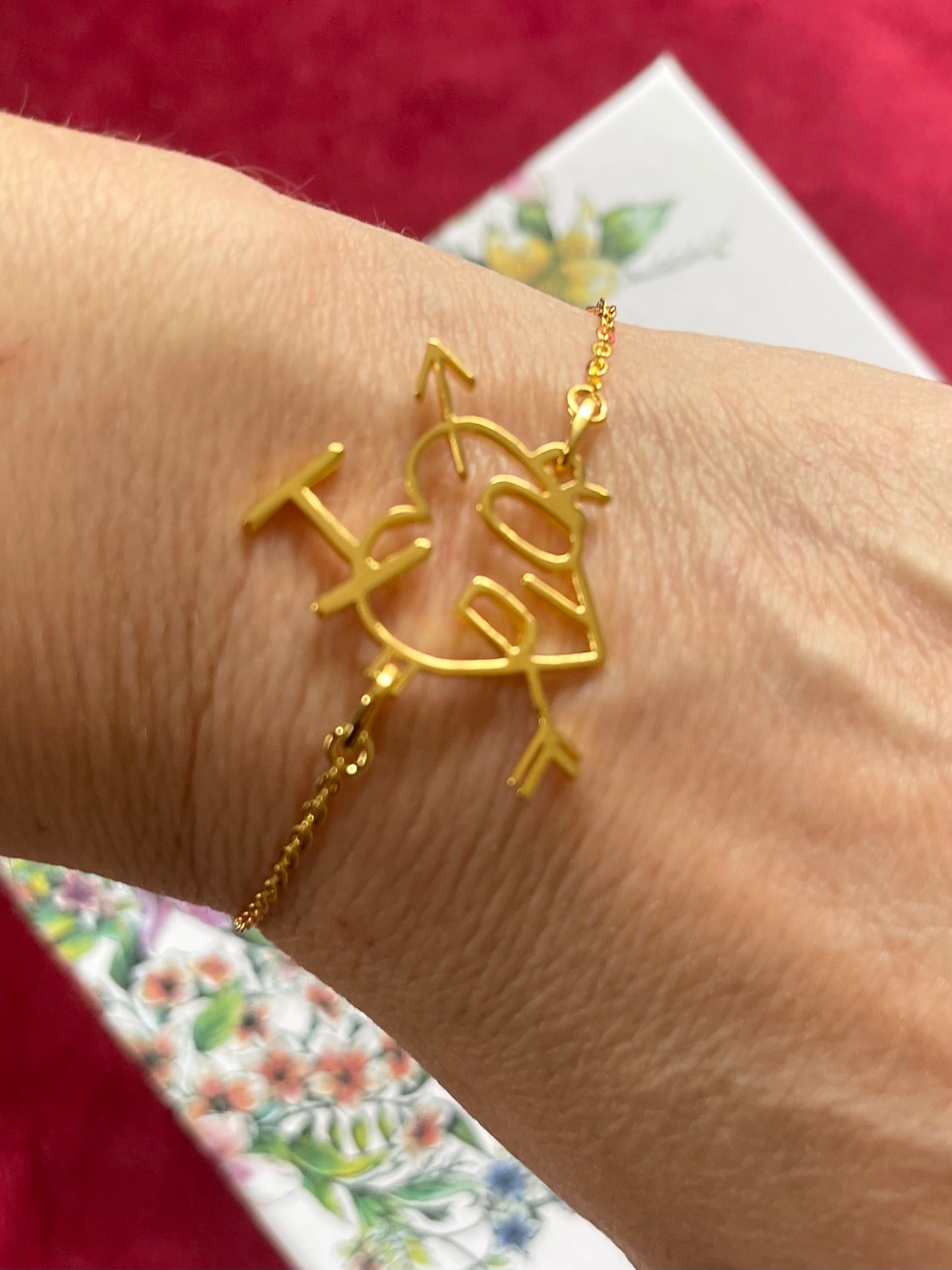 I love Dior authentic vintage gold plated heart charms chain bracelet