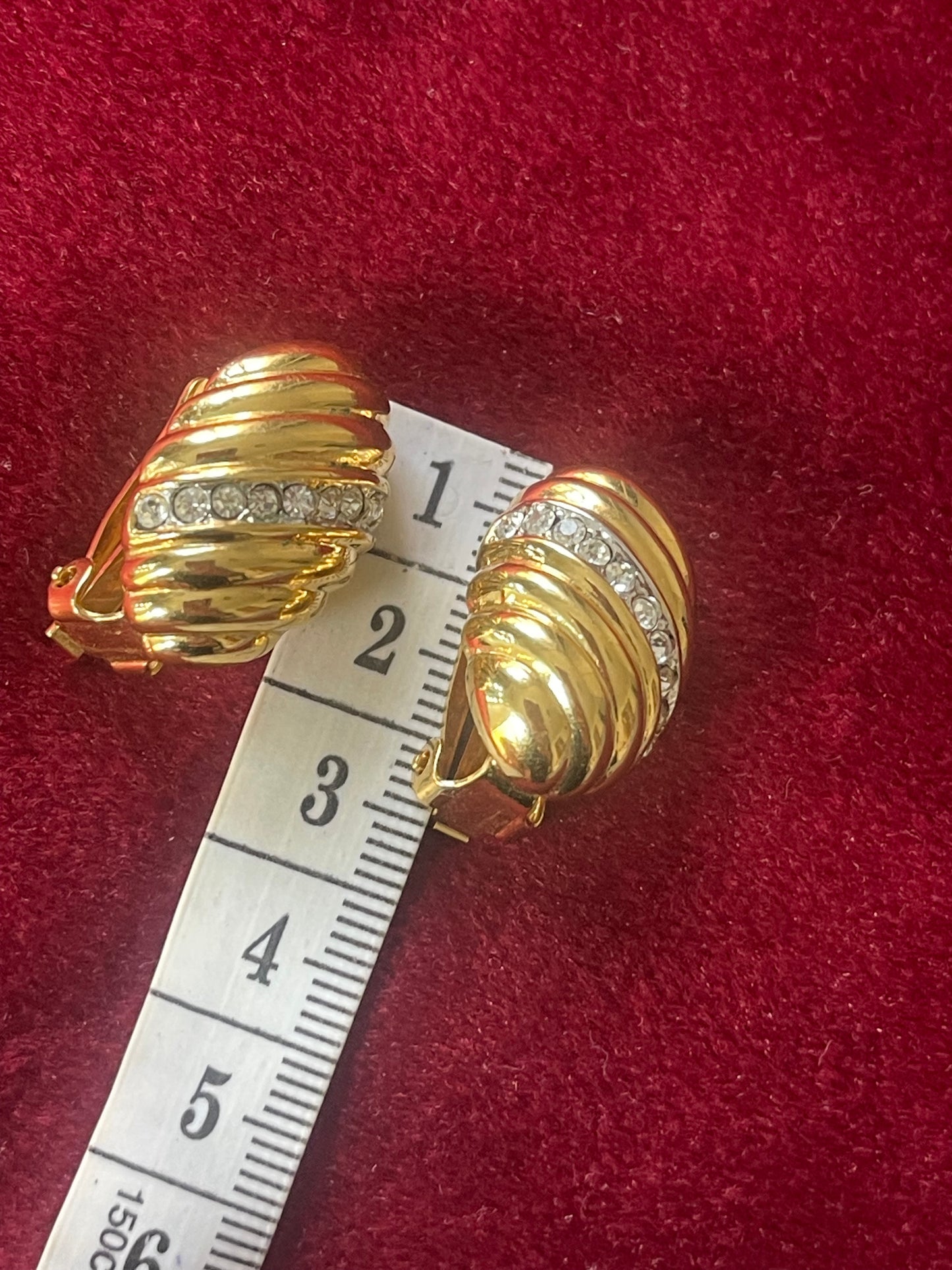 Yves Saint Laurent 70s 80s Clip-On Earrings