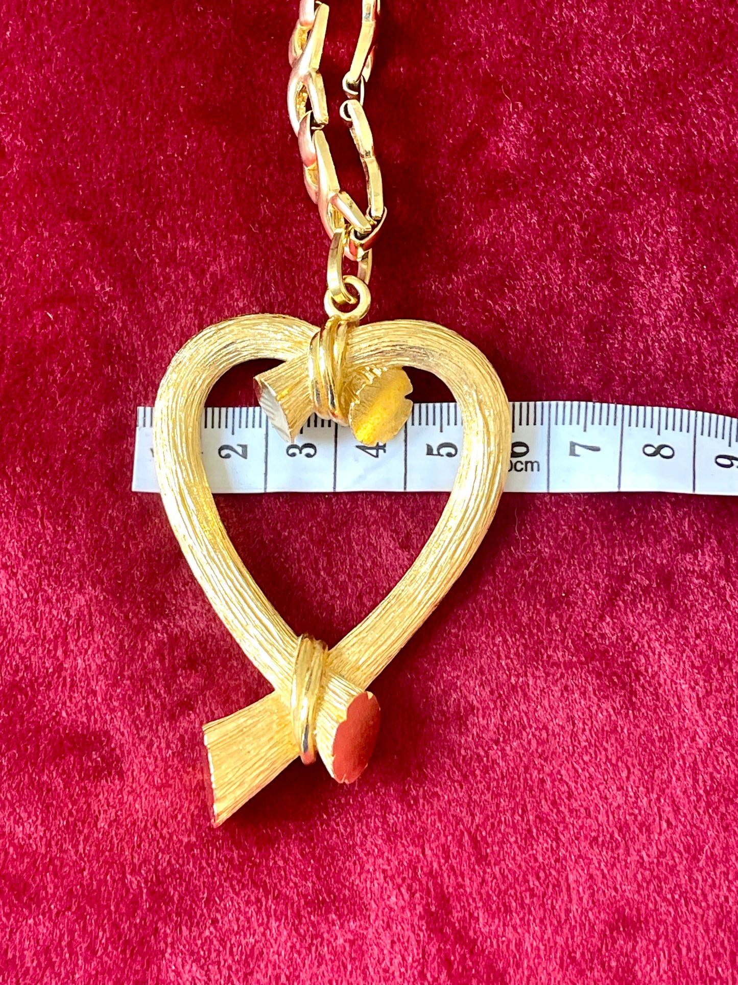 Vintage Escada Golden Pendant Heart Triffari Necklace