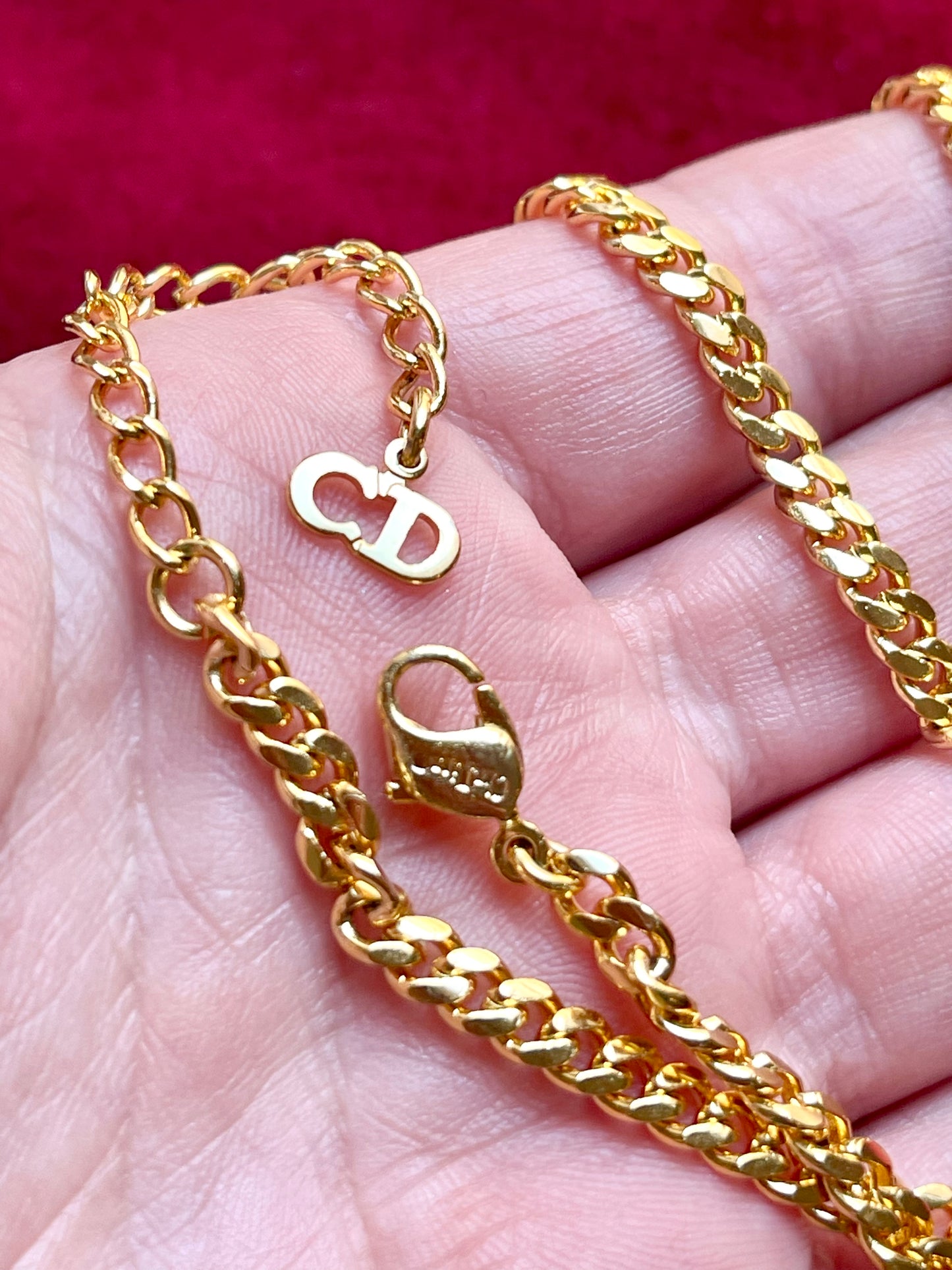 Collar vintage Christian Dior – Oro de 18 quilates, restaurado, en excelente estado.