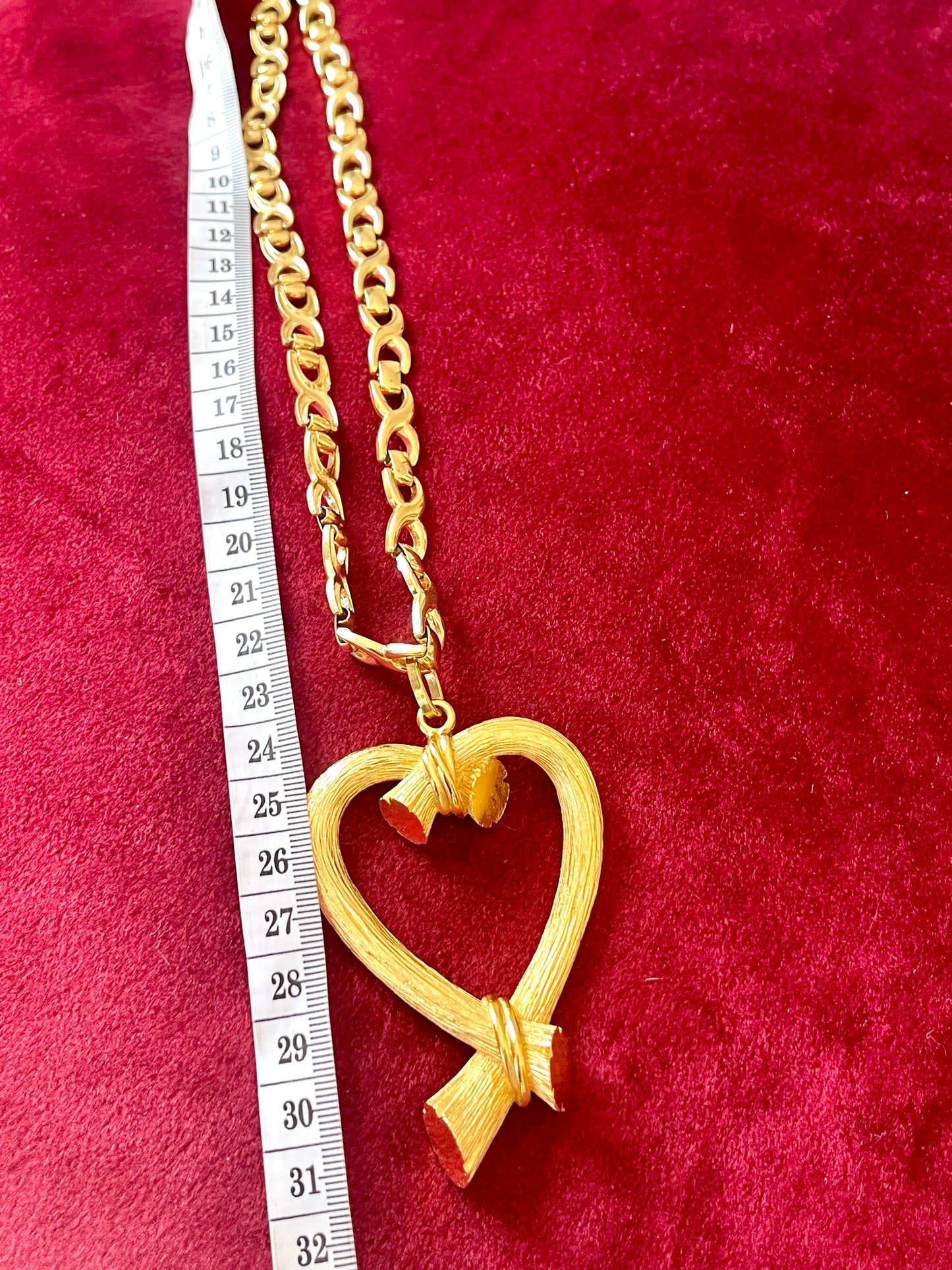 Vintage Escada Colgante Dorado Corazón Monet Collar