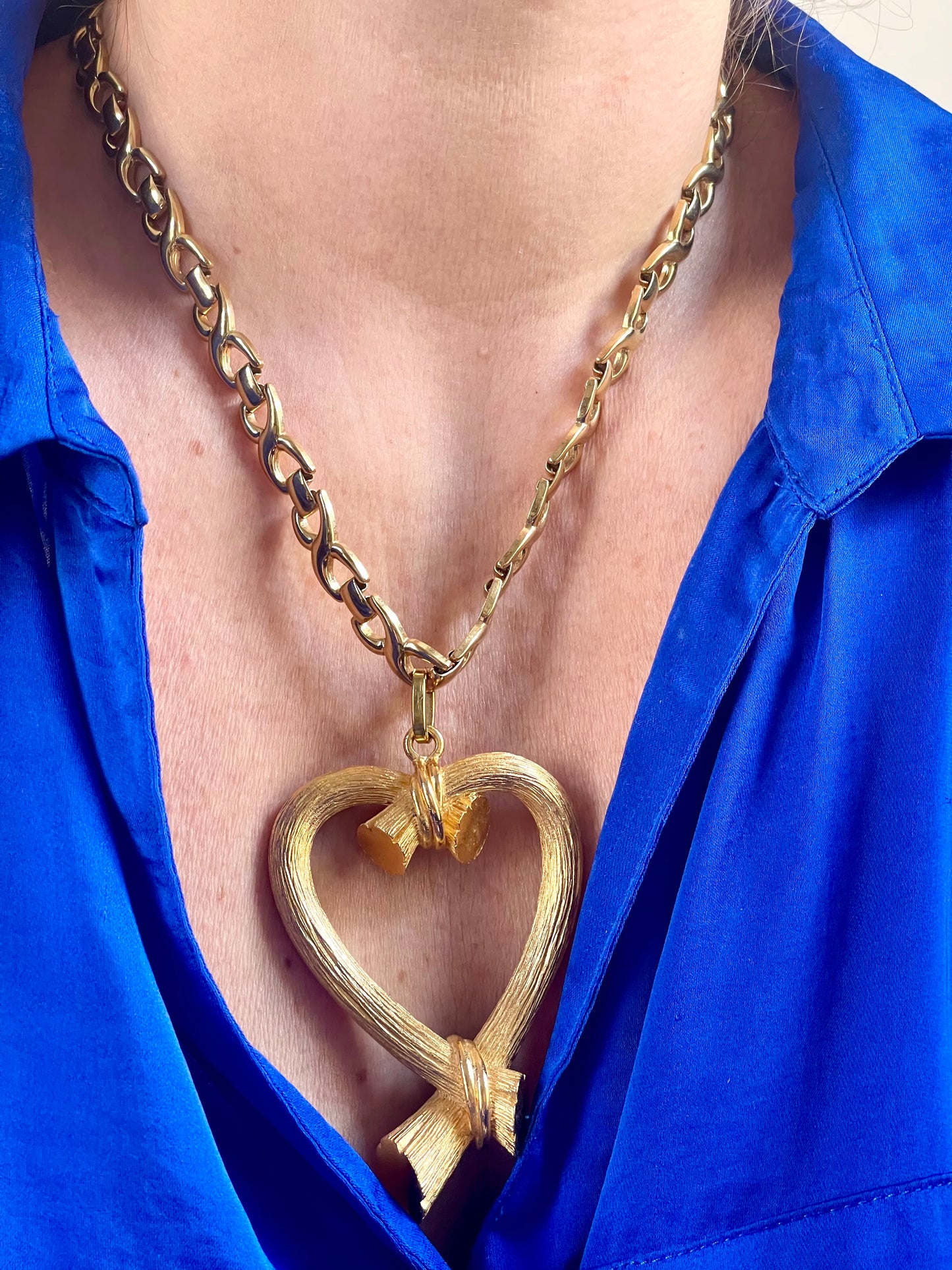 Vintage Escada Colgante Dorado Corazón Monet Collar