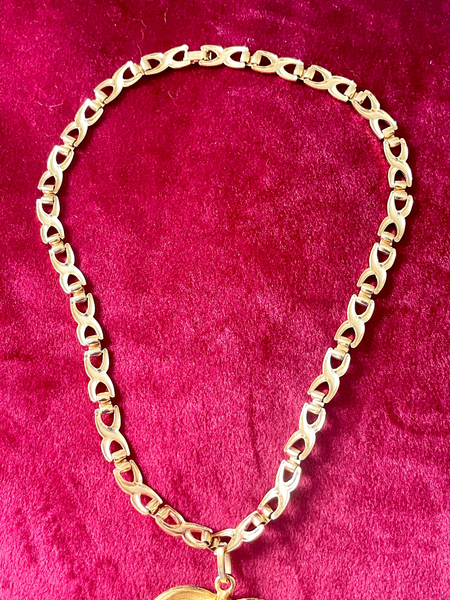 Vintage Escada Colgante Dorado Corazón Monet Collar