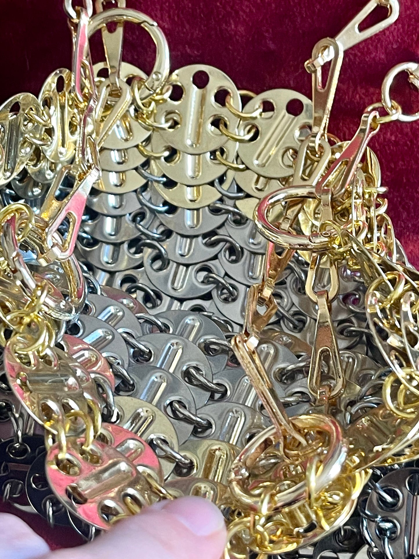 Bolso De Metal Con Diseño Brillante En Dos Tonos Estilo Paco Rabanne