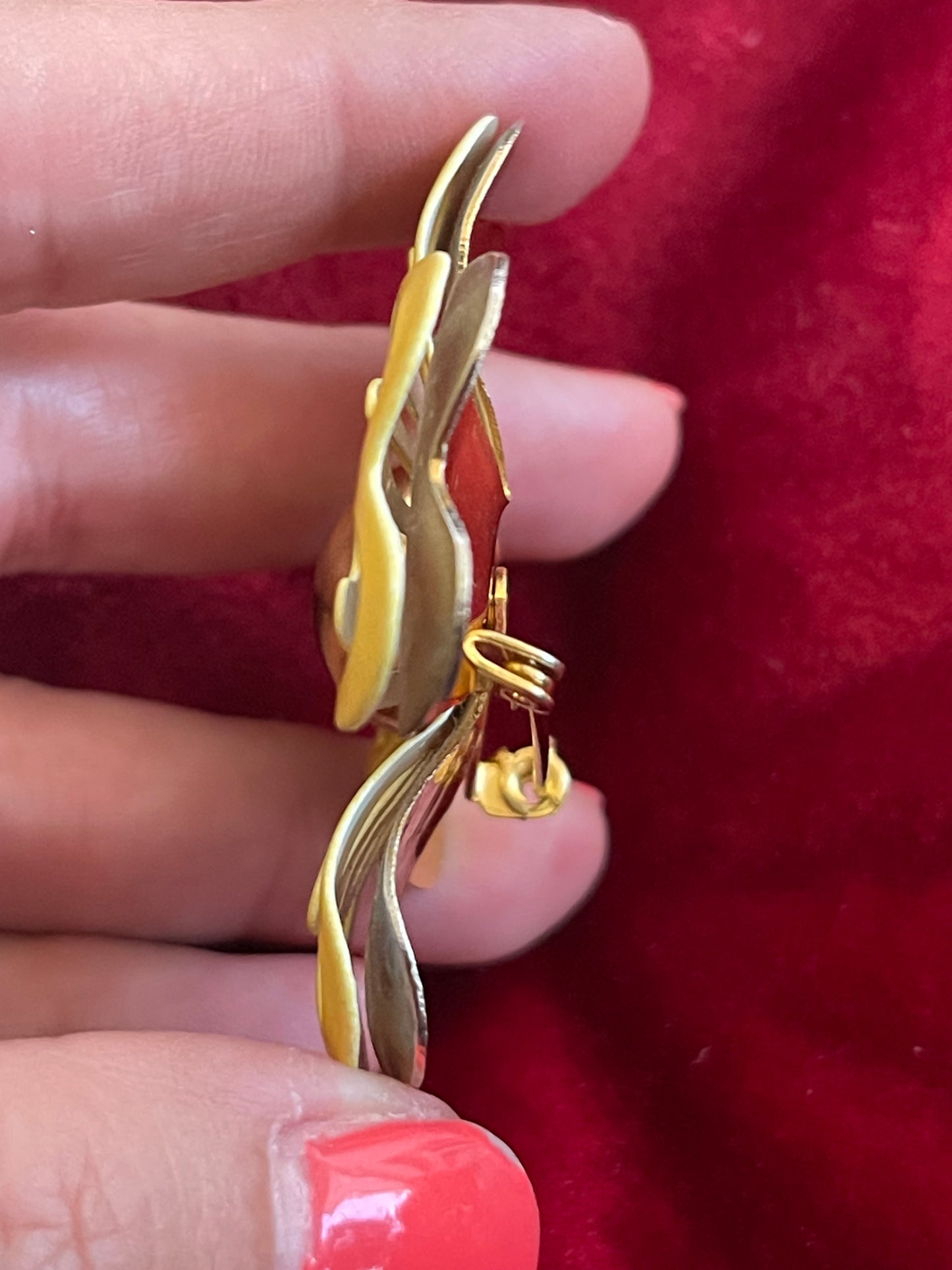 80’s Yellow Gold Truffle Brooch Yves Saint Laurent Inspiration