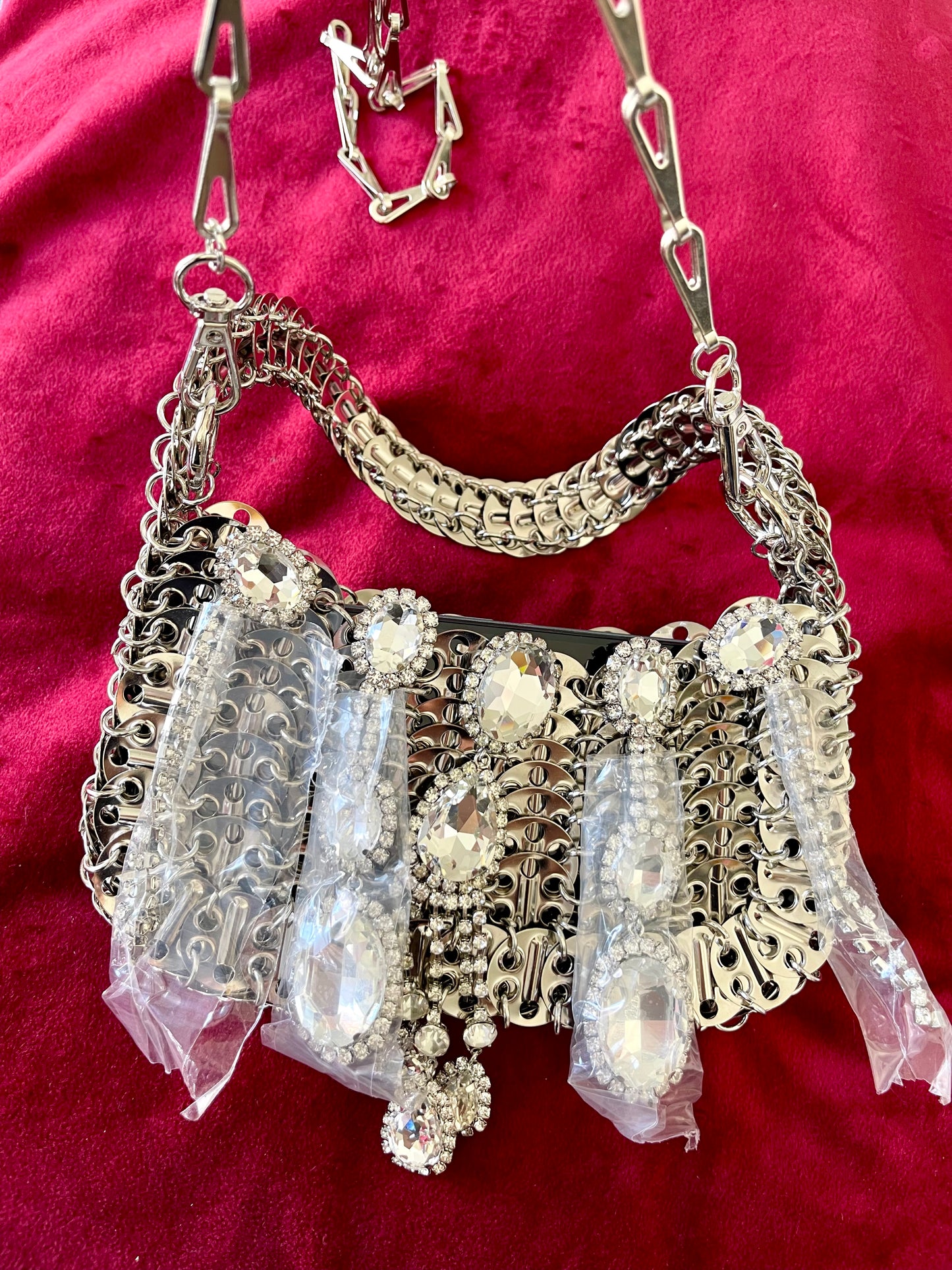 Bolso Mini De Metal Con Charms De Cristal Broches Estilo Paco Rabanne