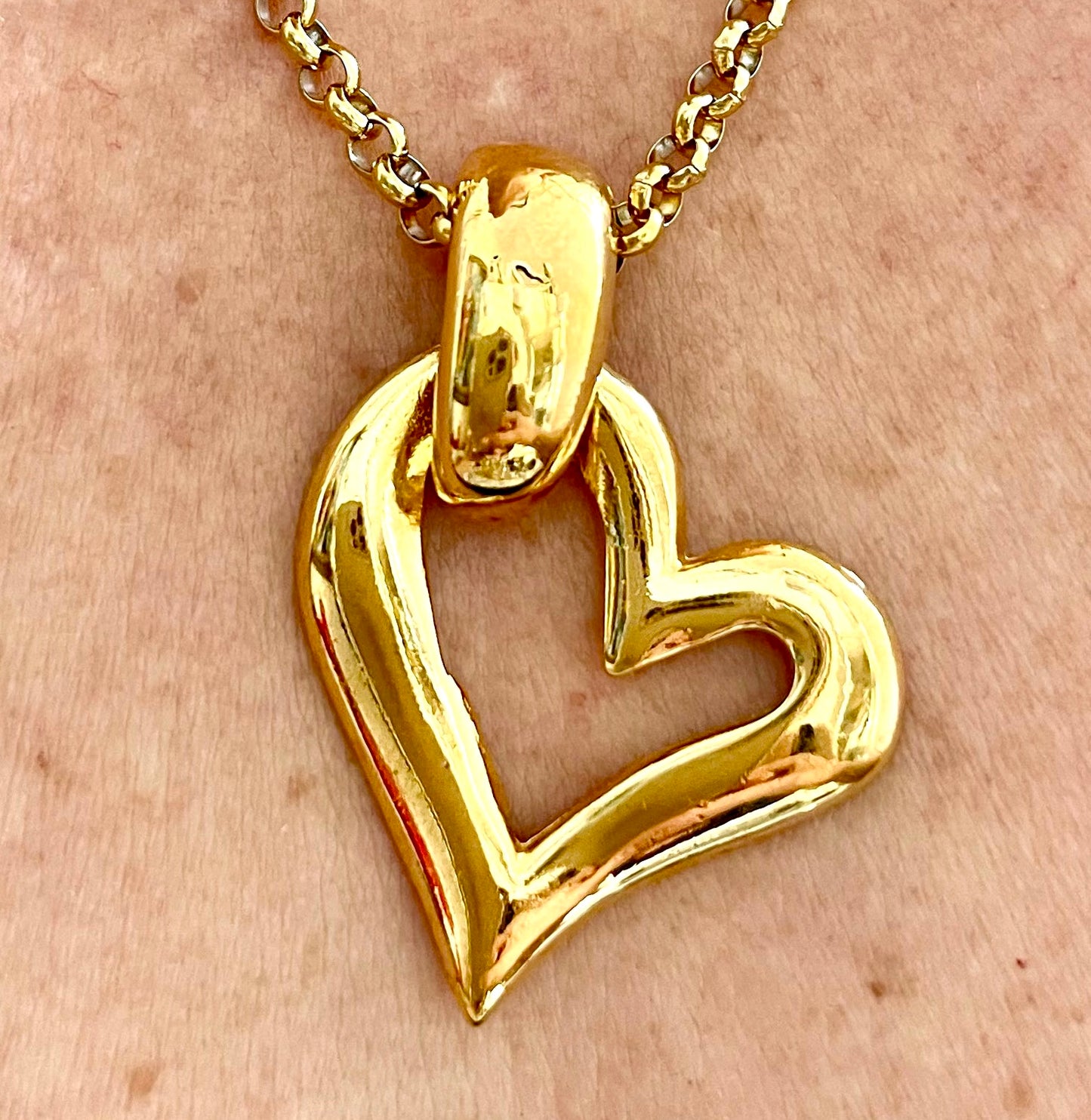 Collar de acero con dije de corazón auténtico de Yves Saint Laurent