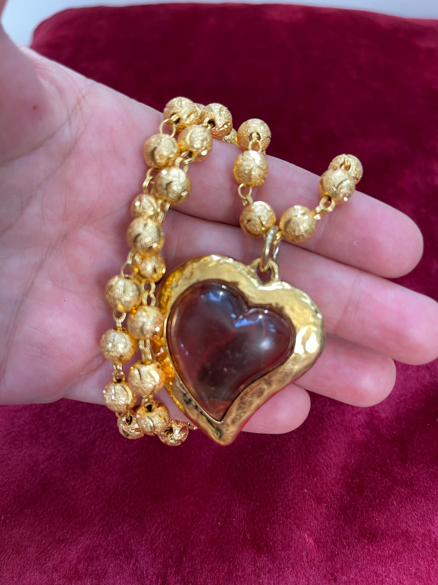 Colgante incrustado de rosa de color ámbar Yves Saint Laurent Vintage