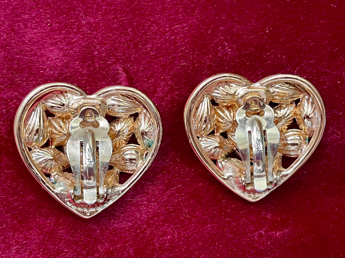 Boucles d'oreilles vintage authentiques Saint Laurent Blue Heart Crystals