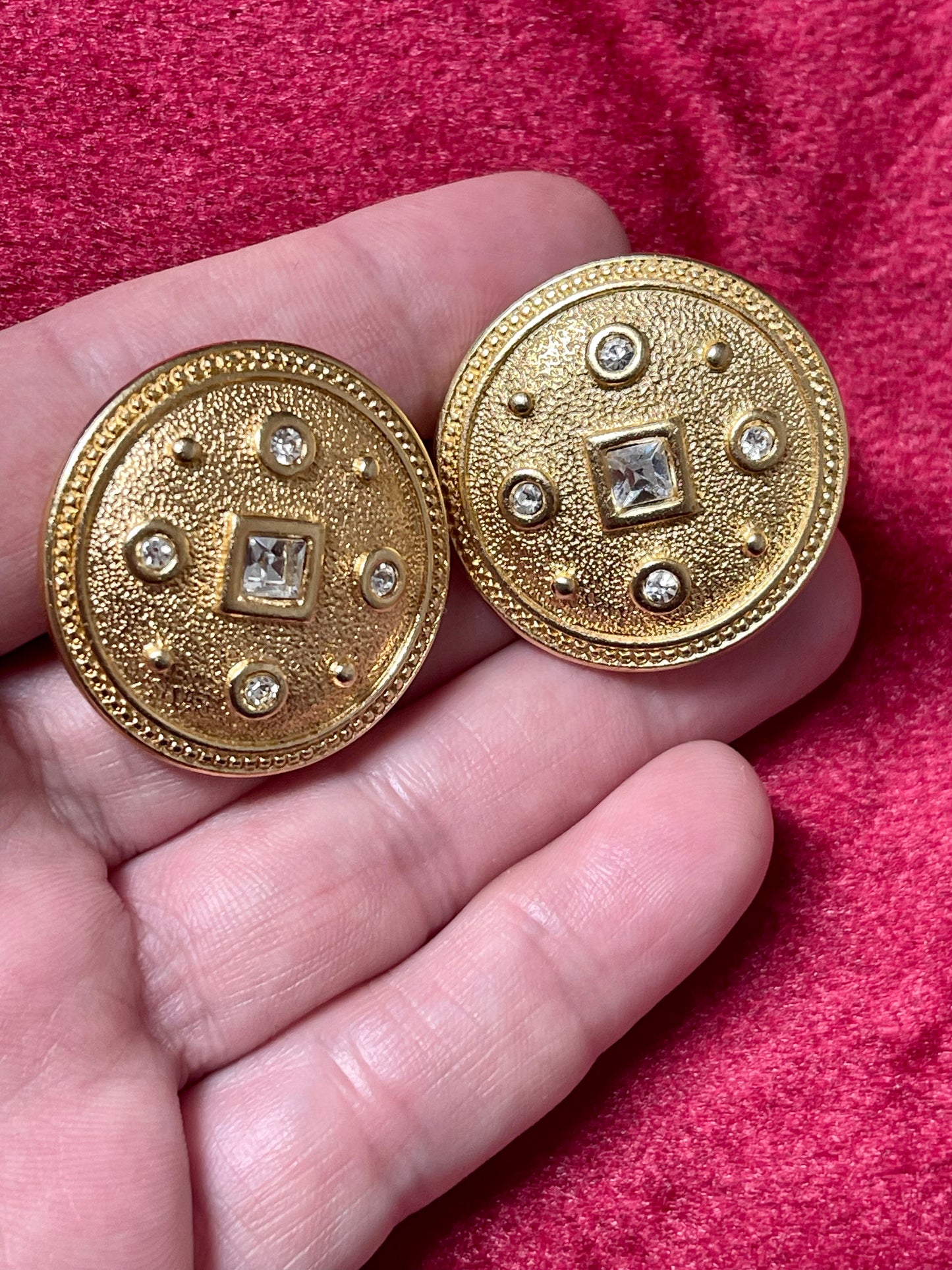 Boucles d'oreilles à bouton rond doré vintage Monet