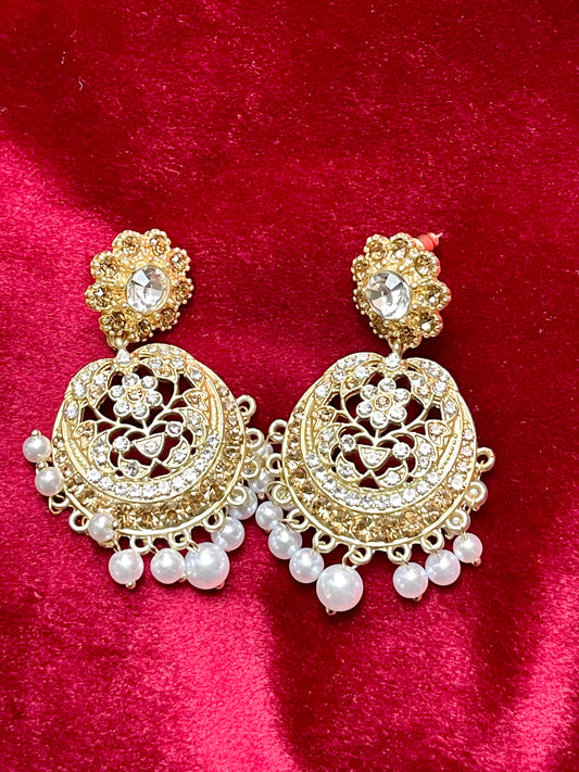 Boucles d'Oreilles Strass Métal Style Arabesque Or Clair