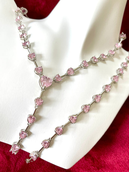 Conjunto de pulsera y collar con corazón de pedrería rosa y plata larga