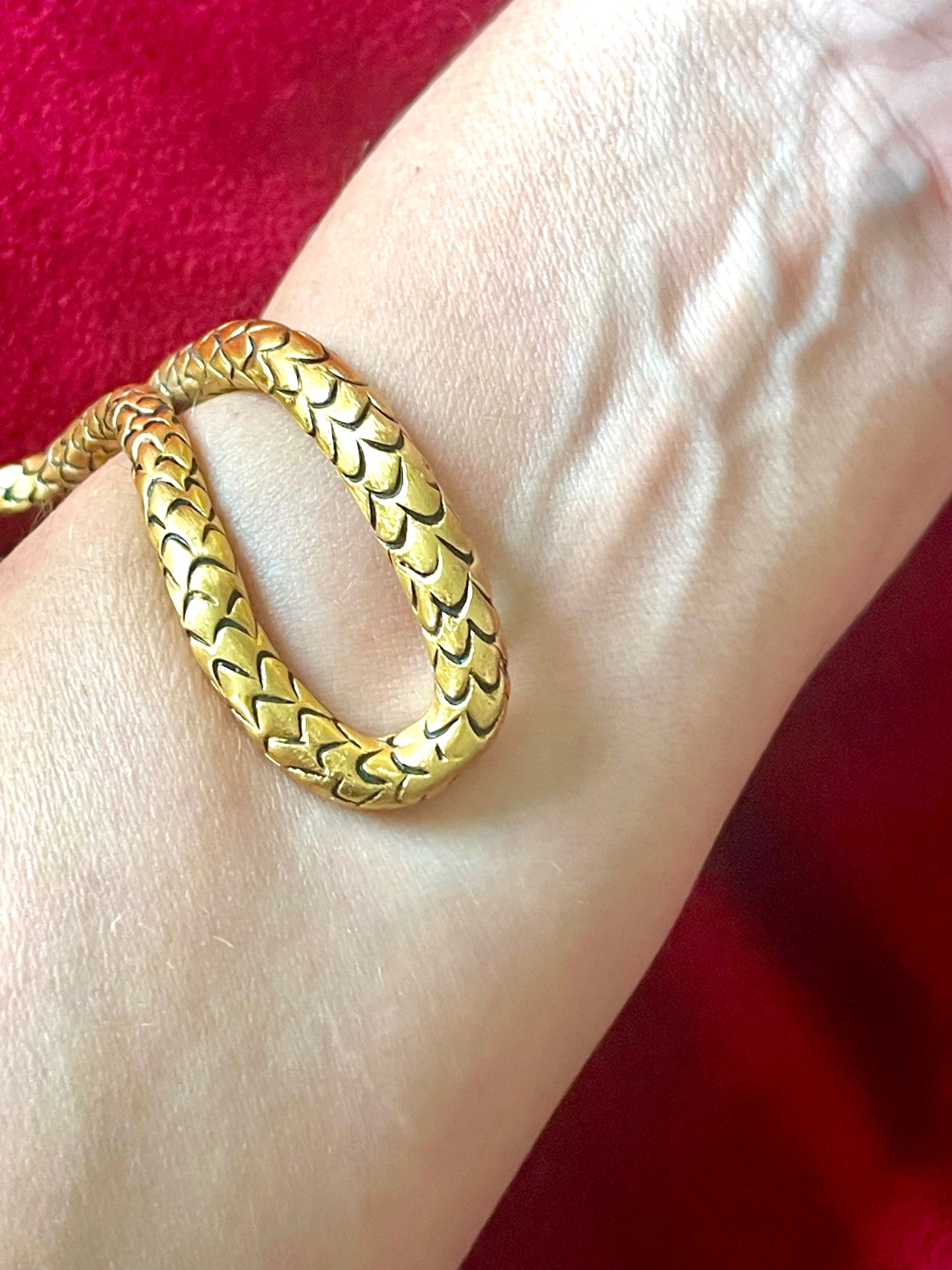 Brazalete con serpiente de Yves Saint Laurent, años 70