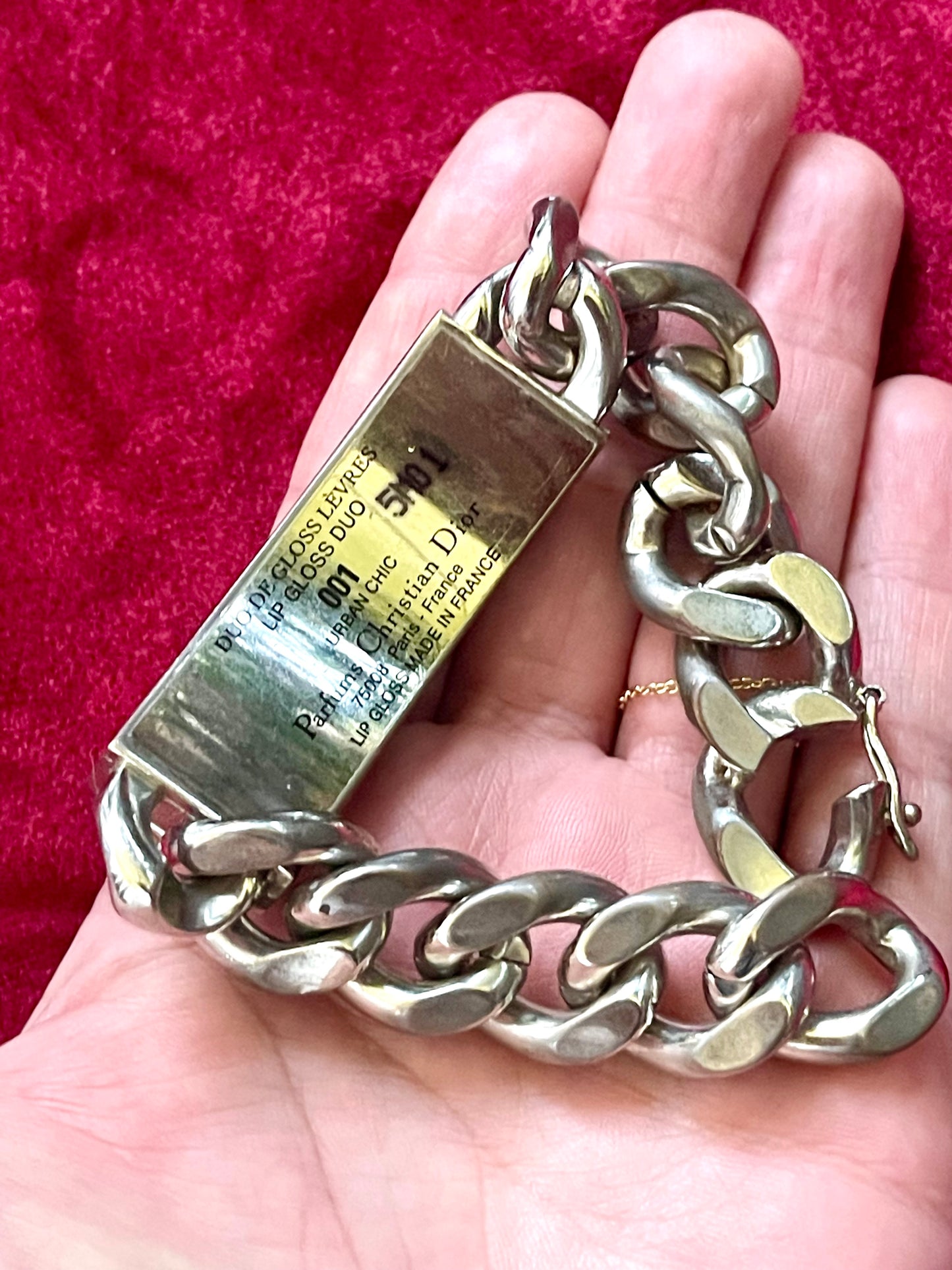 New Arrival Preloved Dior Beauty Chunky Chain is