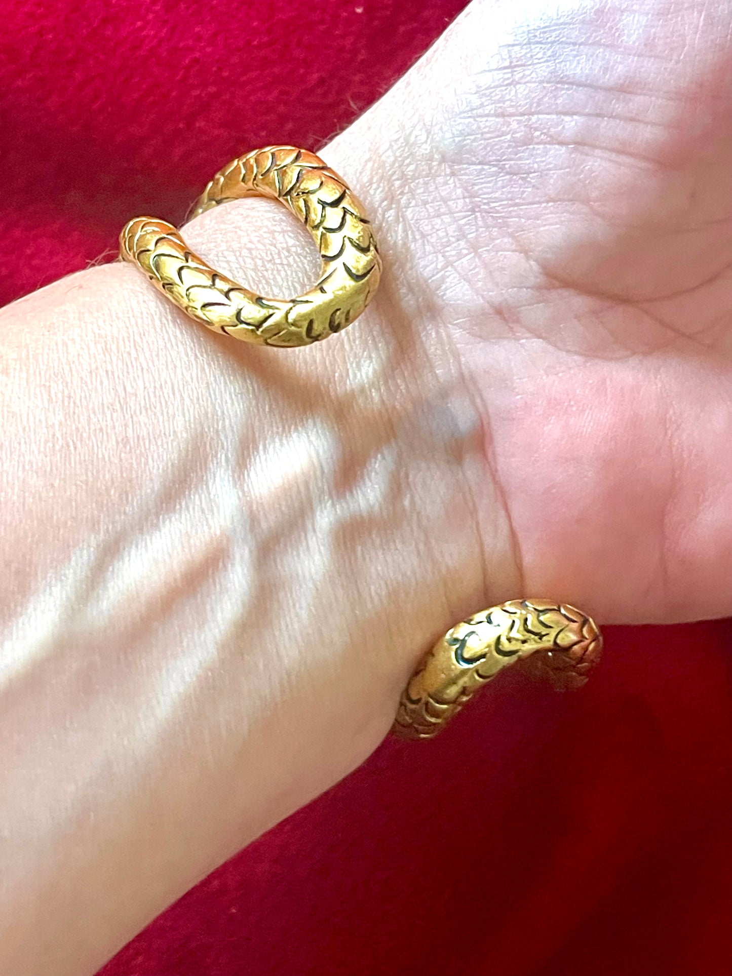 Brazalete con serpiente de Yves Saint Laurent, años 70