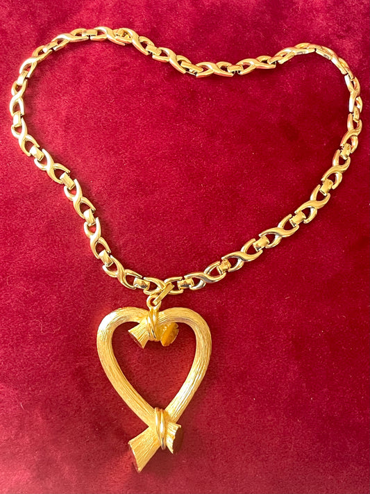 Vintage Escada Golden Pendant Heart Monet Necklace