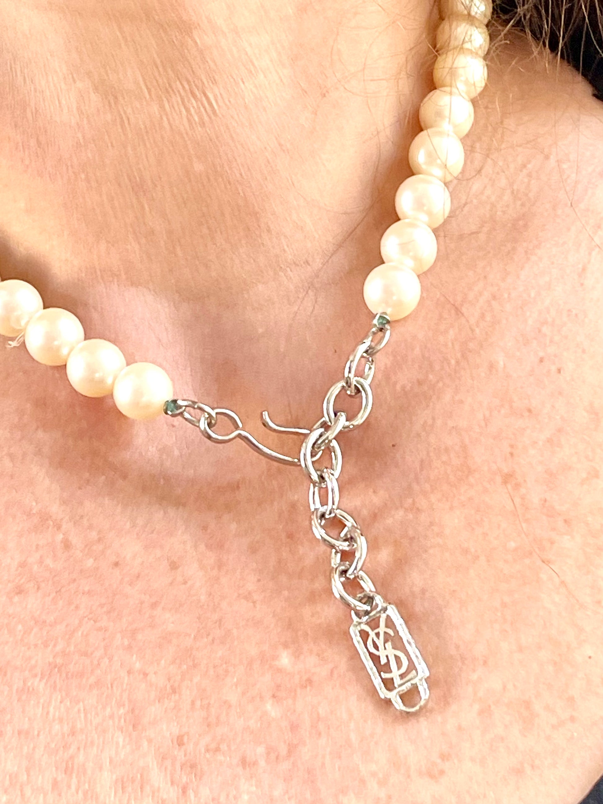 Adjustable size Grey faux pearl white vintage Yves Saint Laurent necklace authentic classic collectible jewelry 