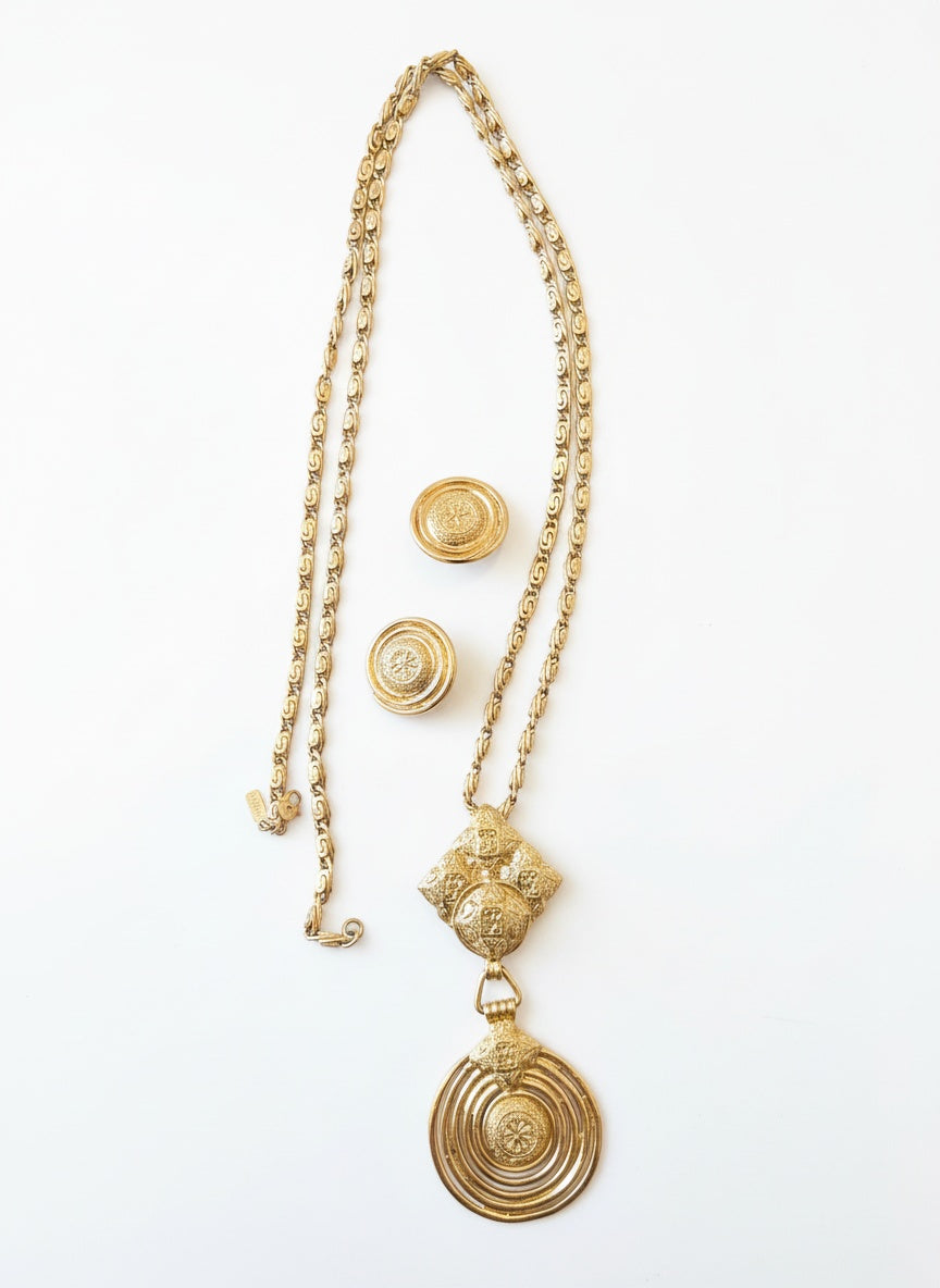 Authentic rare Opium Jewelry Yves Saint Laurent Monet necklace excellent condition vintage 80s 