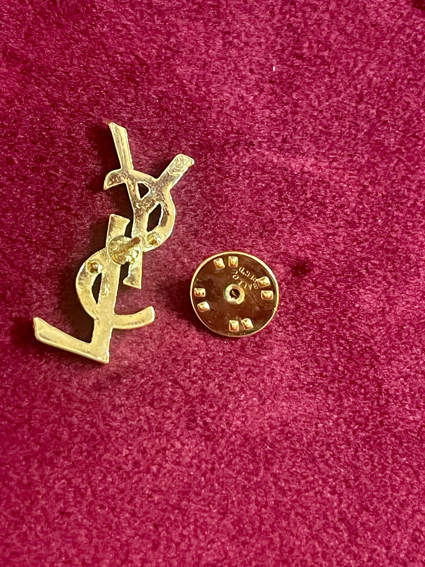 Gold Tone YSL Pin Yves Saint Laurent Unisexe Authentique vintage