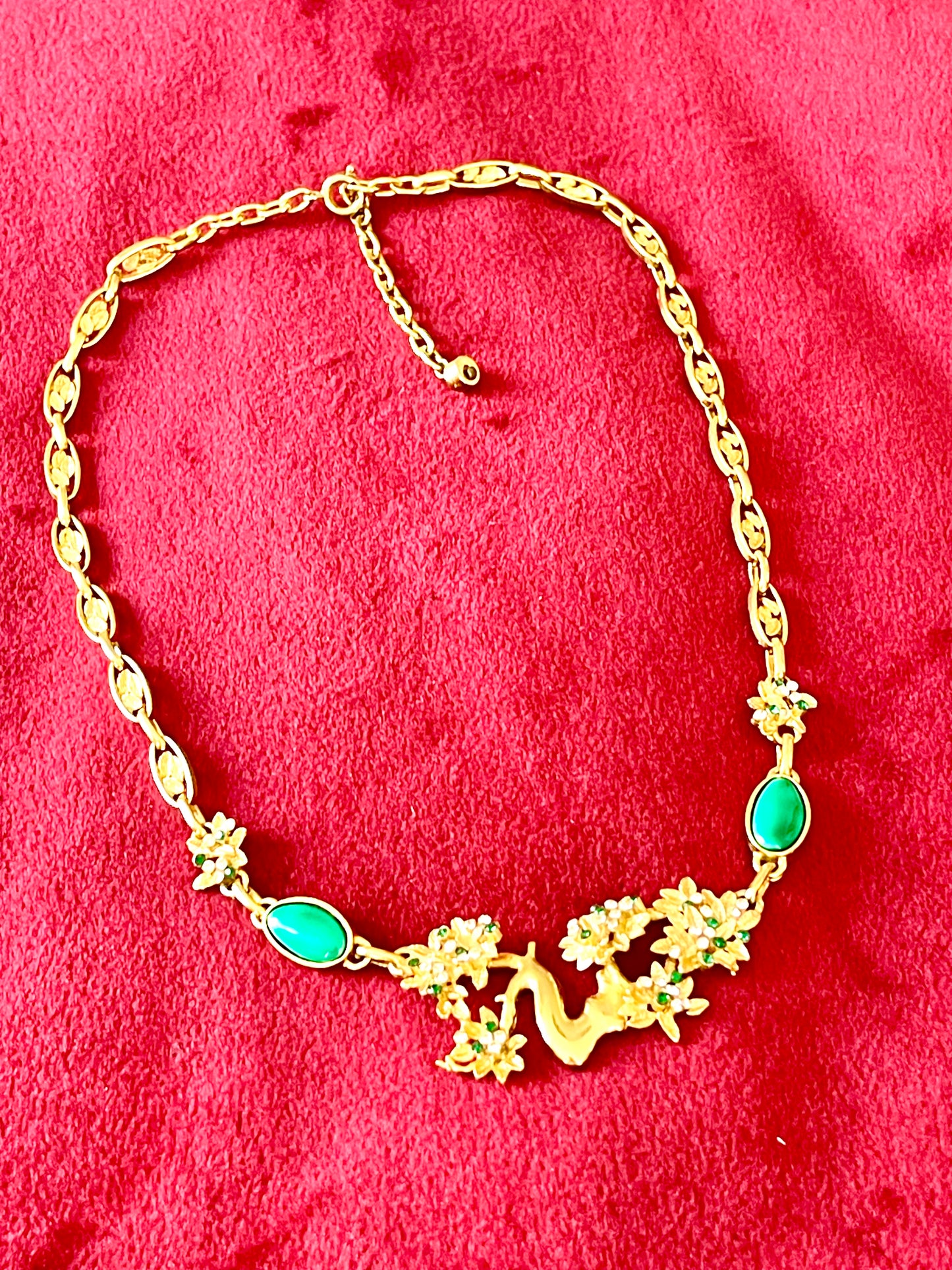 Collar de cadena dorada vintage Orena – Colección años 80