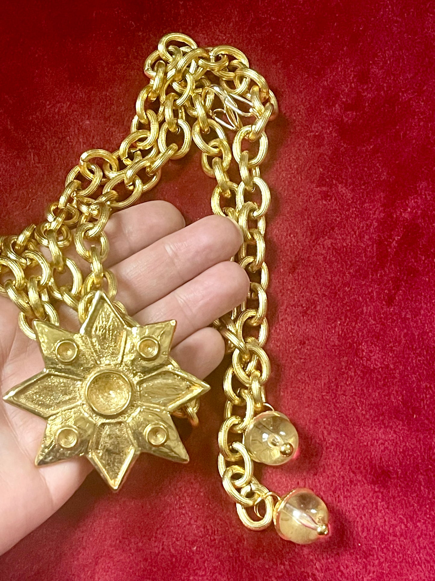 Collier pendentif étoile rare vintage Yves Saint Laurent