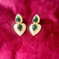 Boucles d'oreilles Tear Drop Gold &amp; Green Remake design vintage