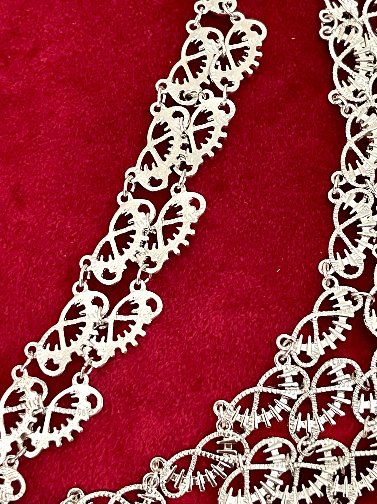 Silver Metal Scarf Necklace Arabesque Style