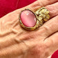 Anillo Arty dorado vintage con rosa de Yves Saint Laurent