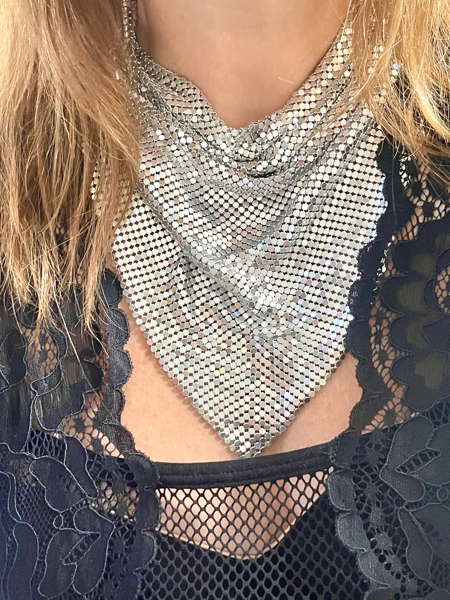 Silver Mesh Metal Scarf Necklace – UpcycledVintaByRania ByR
