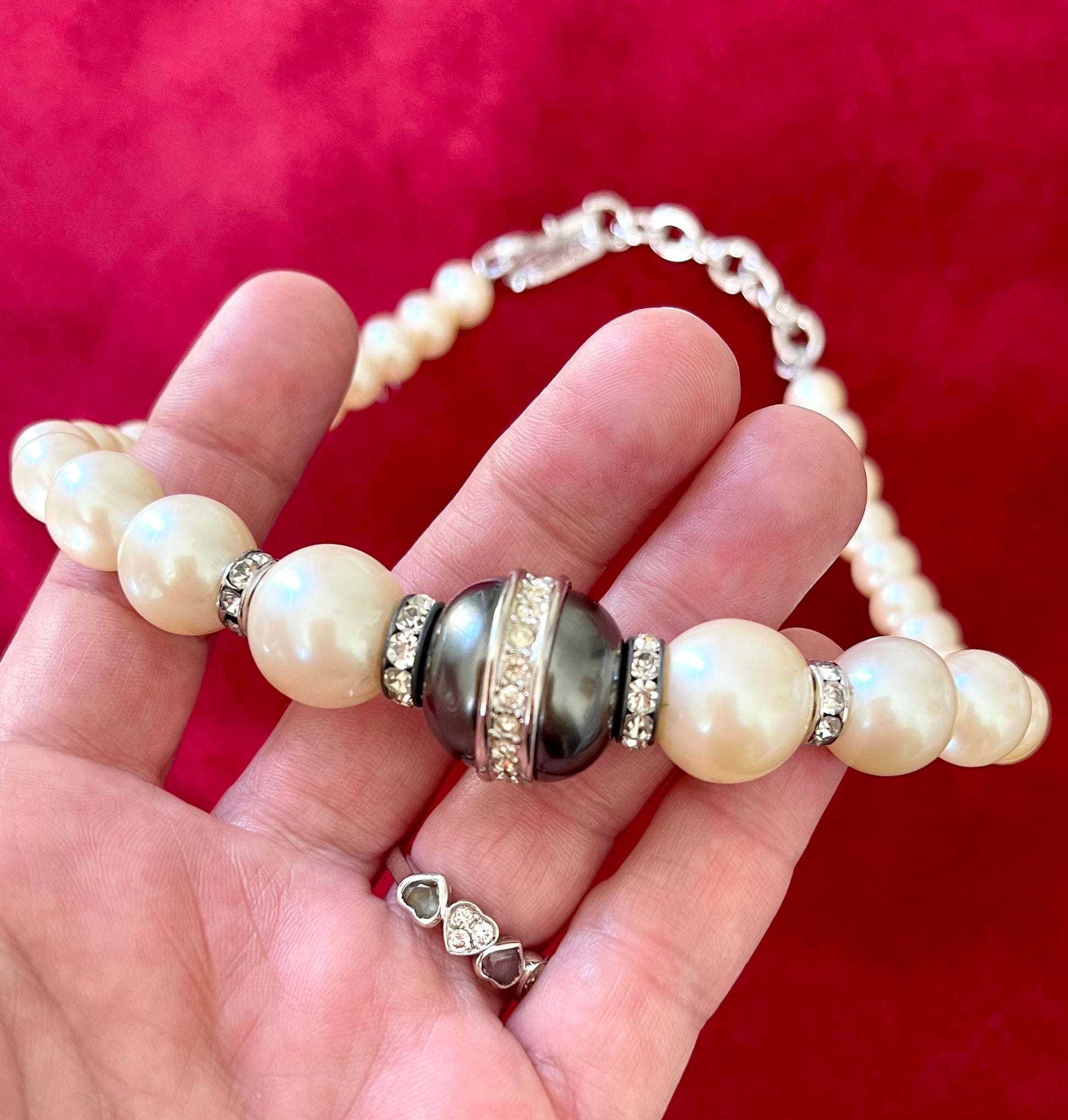 Grey faux pearl white vintage Yves Saint Laurent necklace authentic classic collectible jewelry 