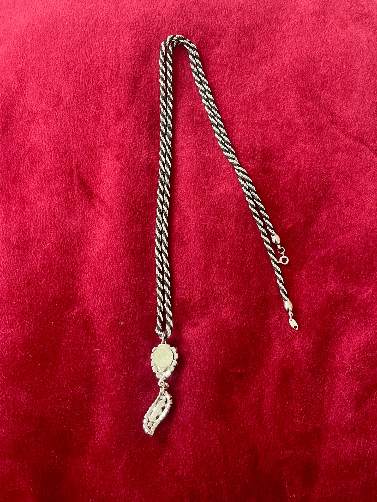 Auténtico collar vintage con colgante Triffari de Christian Dior