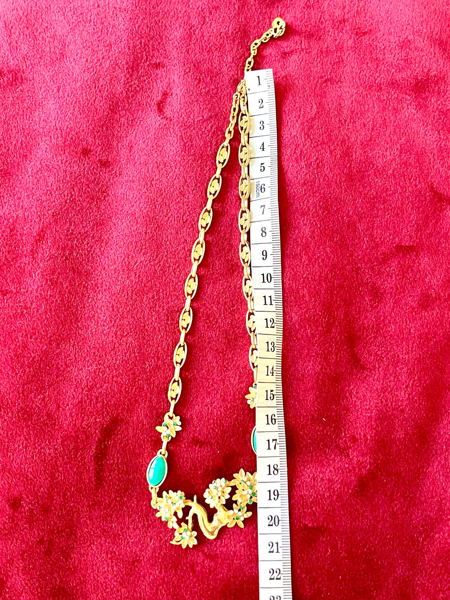 Collar de cadena dorada vintage Orena – Colección años 80