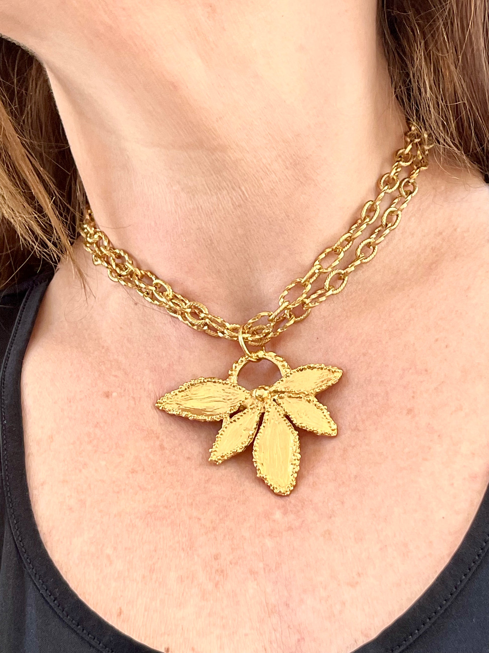 Chocker necklace Vintage 80’s Yves Saint Laurent Leaf Pendant authentic worn by model versatile adjustable design 