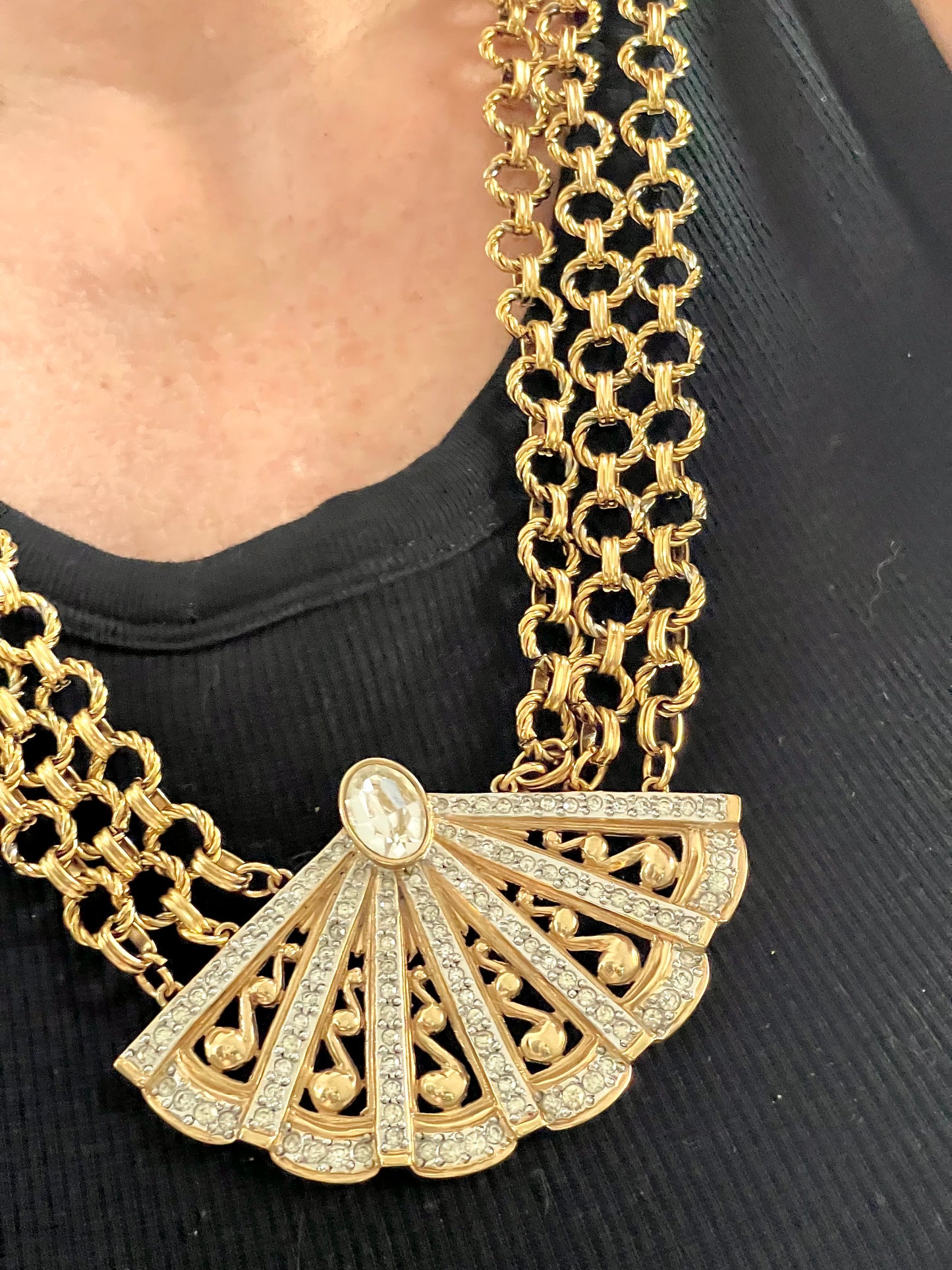 Collier pendentif éventail vintage Yves Saint Laurent