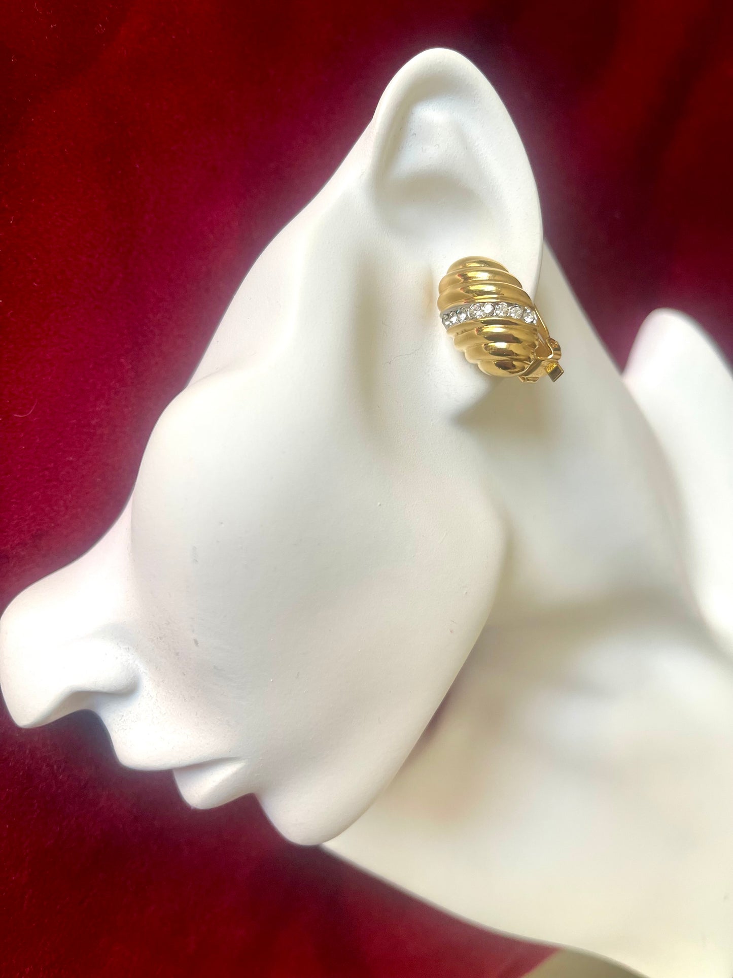 Yves Saint Laurent 70s 80s Clip-On Earrings