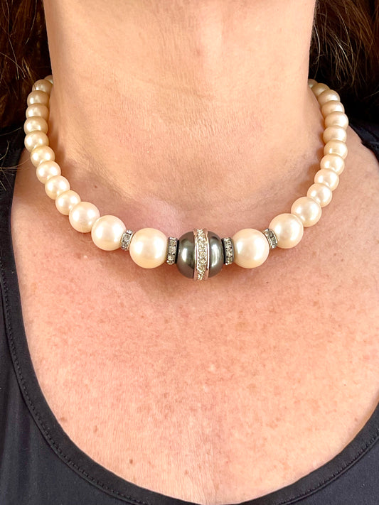 Yves Saint Laurent Vintage classic Faux Pearl Necklace grey white worn by model 