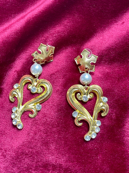 Pendientes de perlas de imitación de corazón dorado Art Nouveau con diseño llamativo vintage