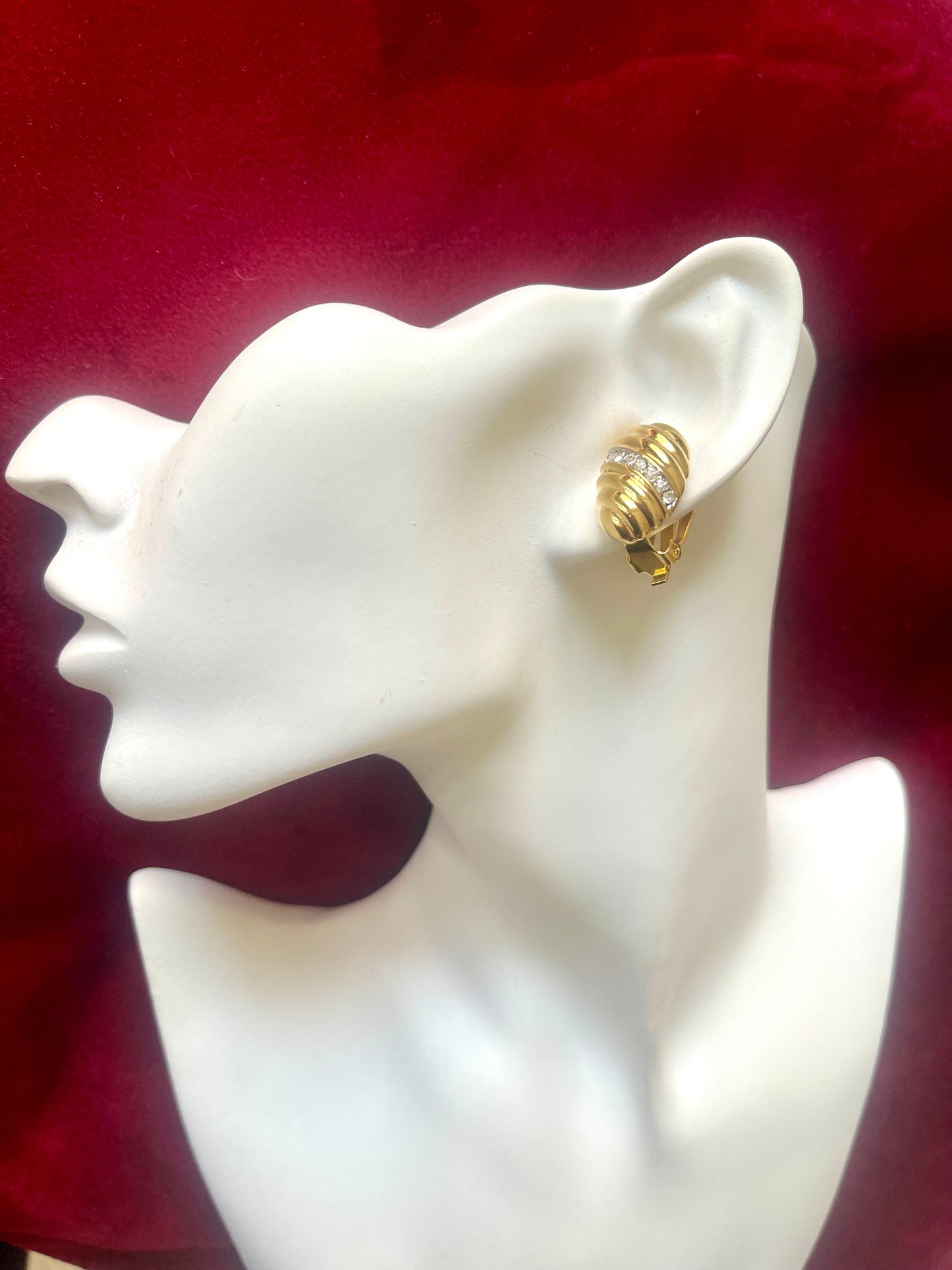 Yves Saint Laurent 70s 80s Clip-On Earrings