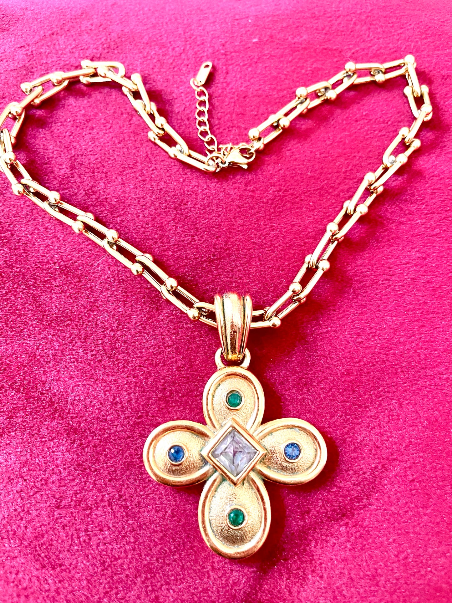 Rare millésime 80's Pendentif Style Yves Saint Laurent Christian Lacroix