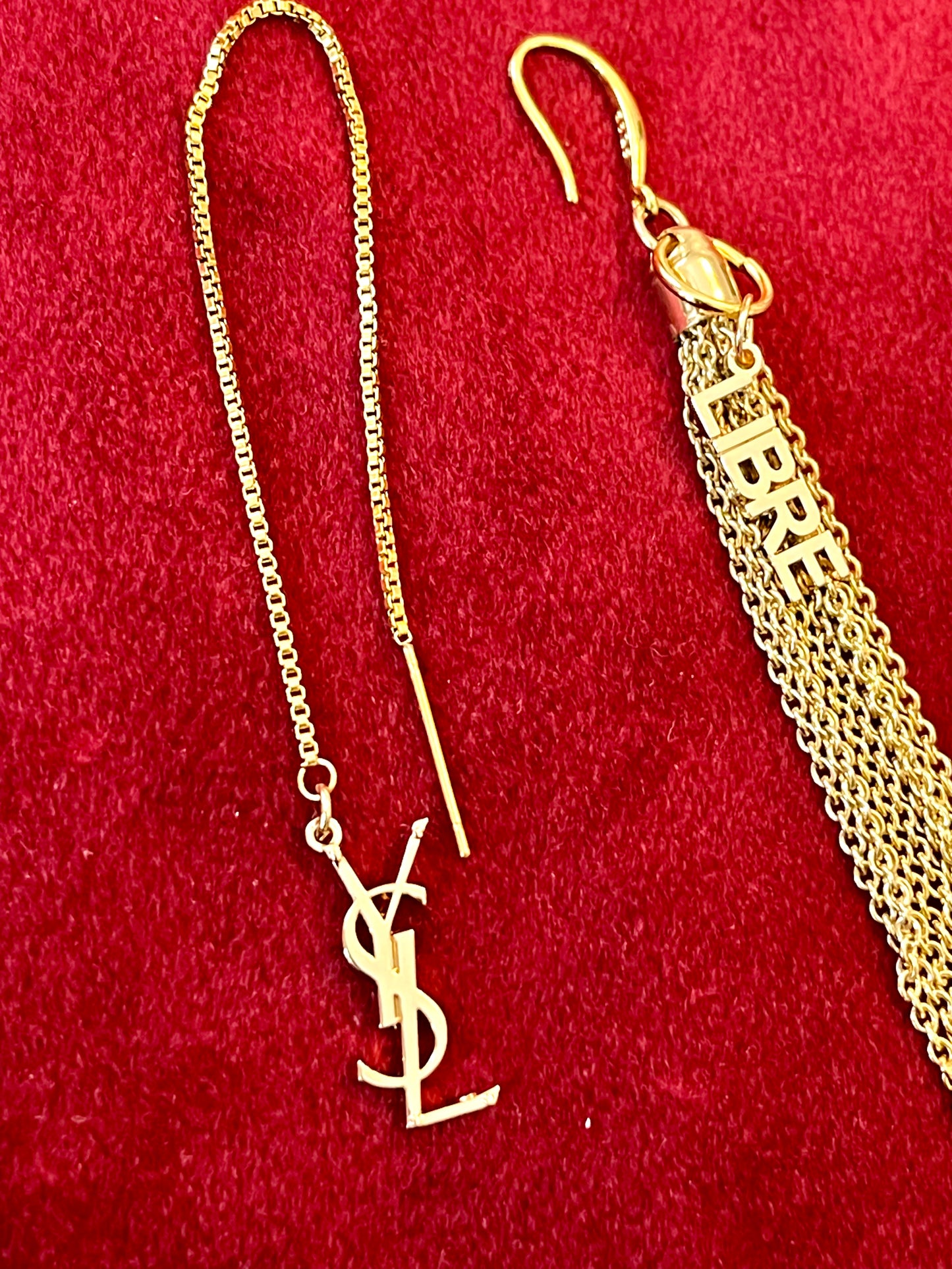 Pendientes colgantes vintage de Yves Saint Laurent reutilizados