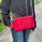 Pochette Dior en velours rouge upcyclé