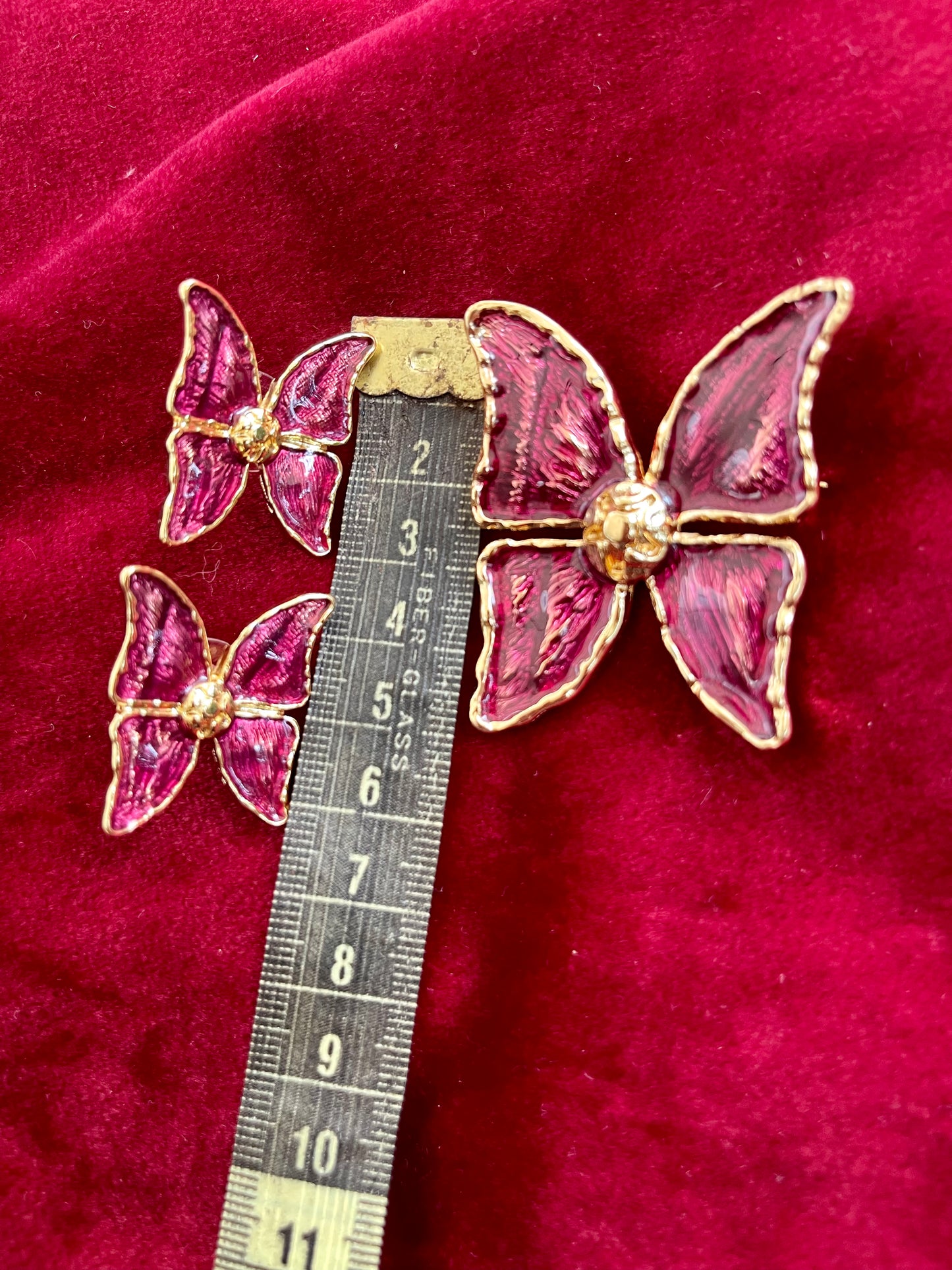 Conjunto de mariposas moradas de diseño vintage remake