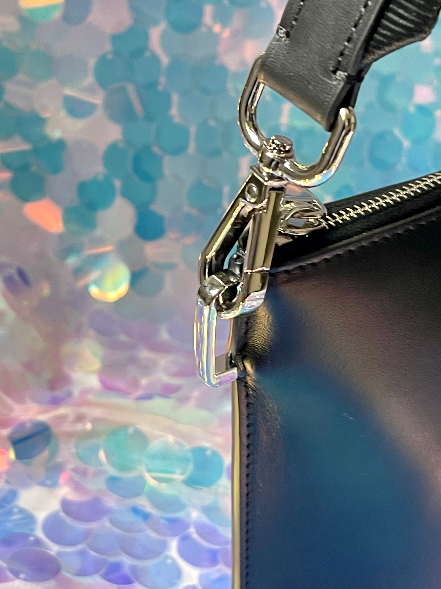 Pochette en cuir Dior modifié