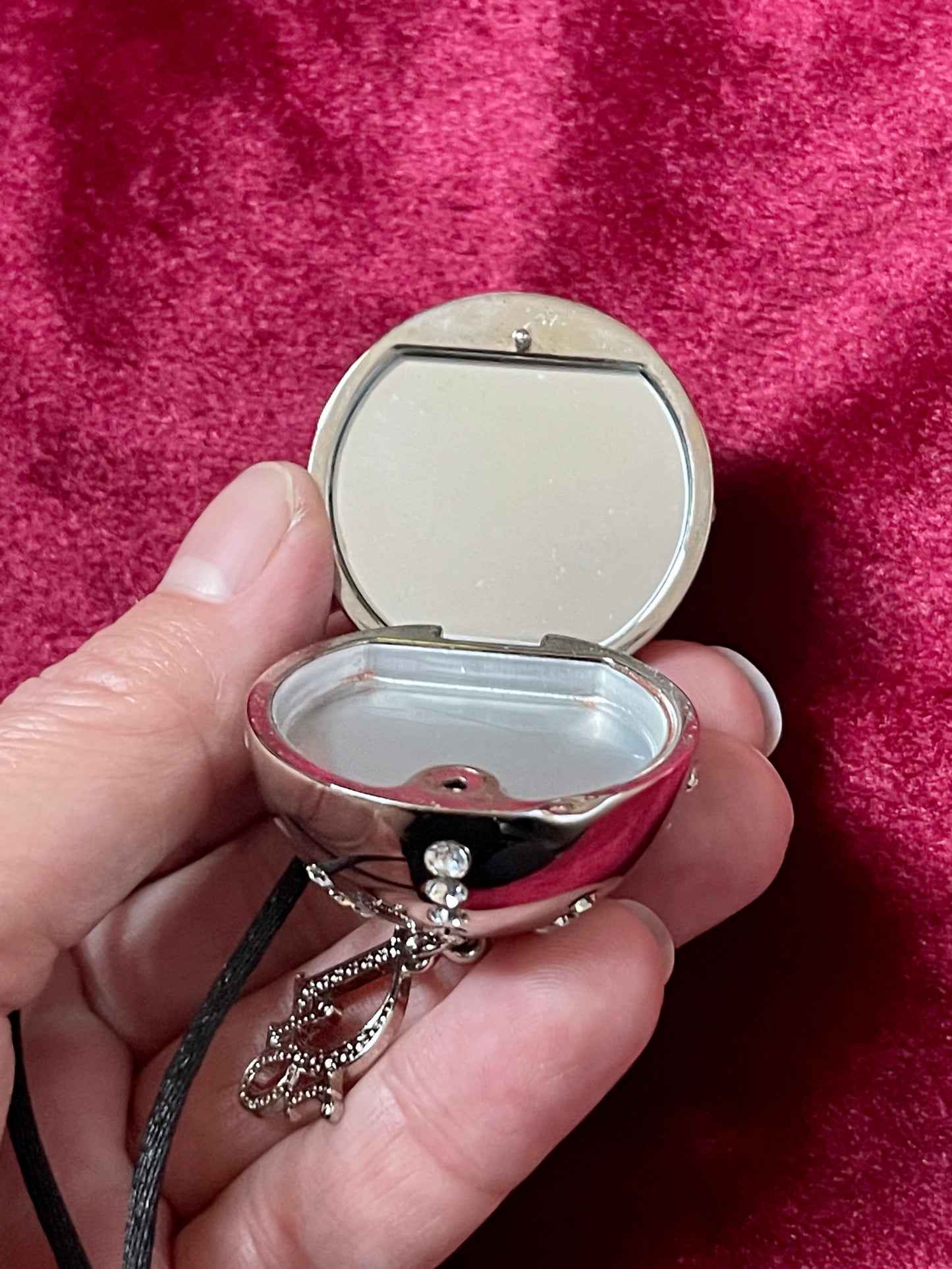 Collier à breloques Dior maquillage en acier