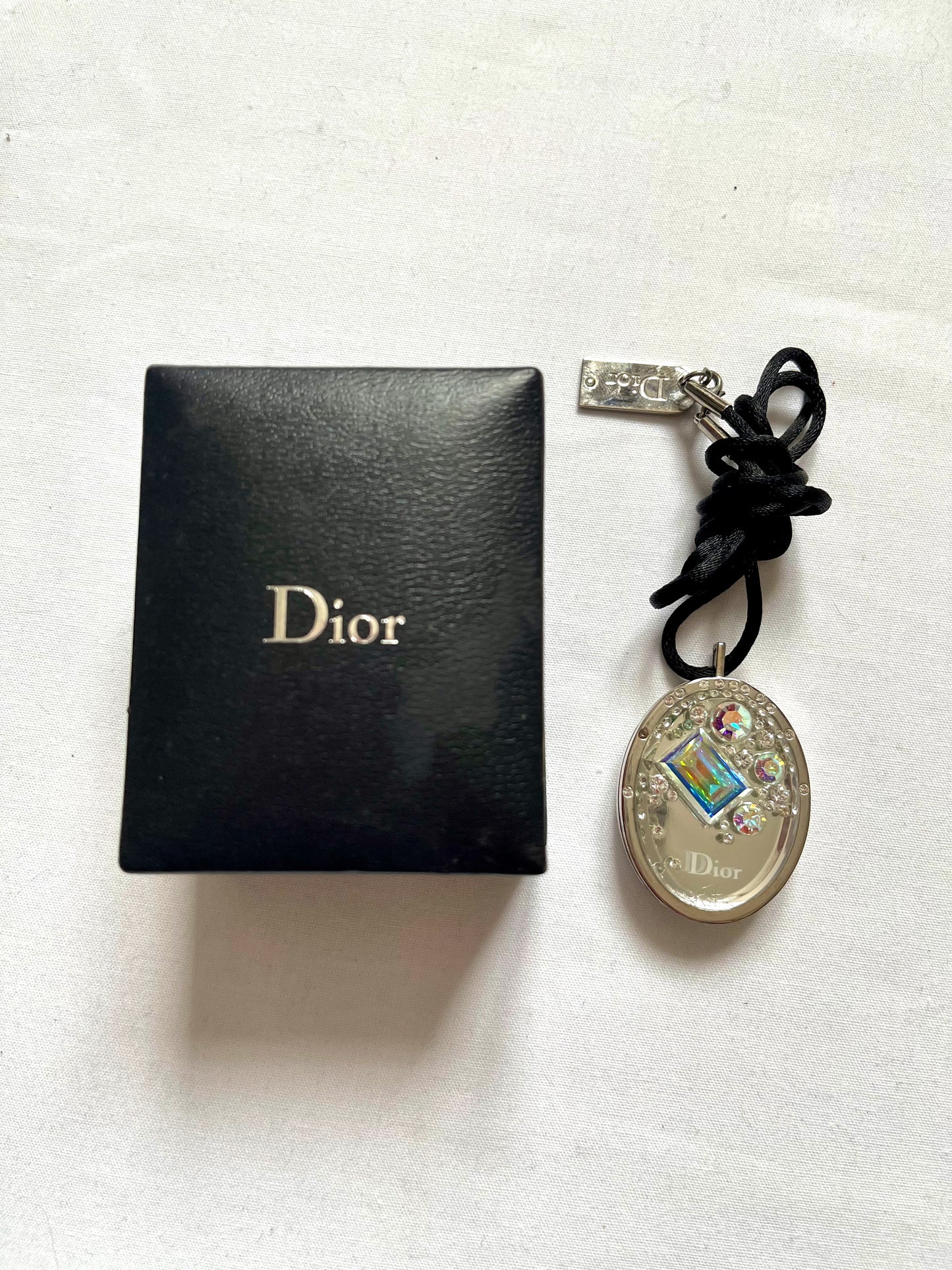 Pendentif Dior Collier de maquillage en acier et cristal