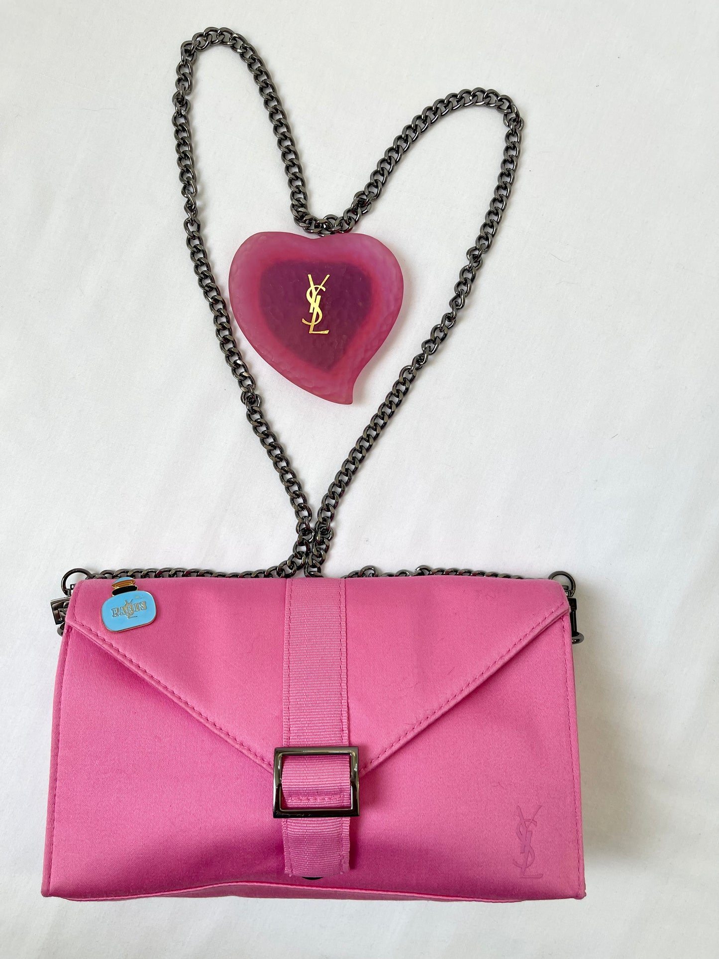 Pochette rose YSL recyclée