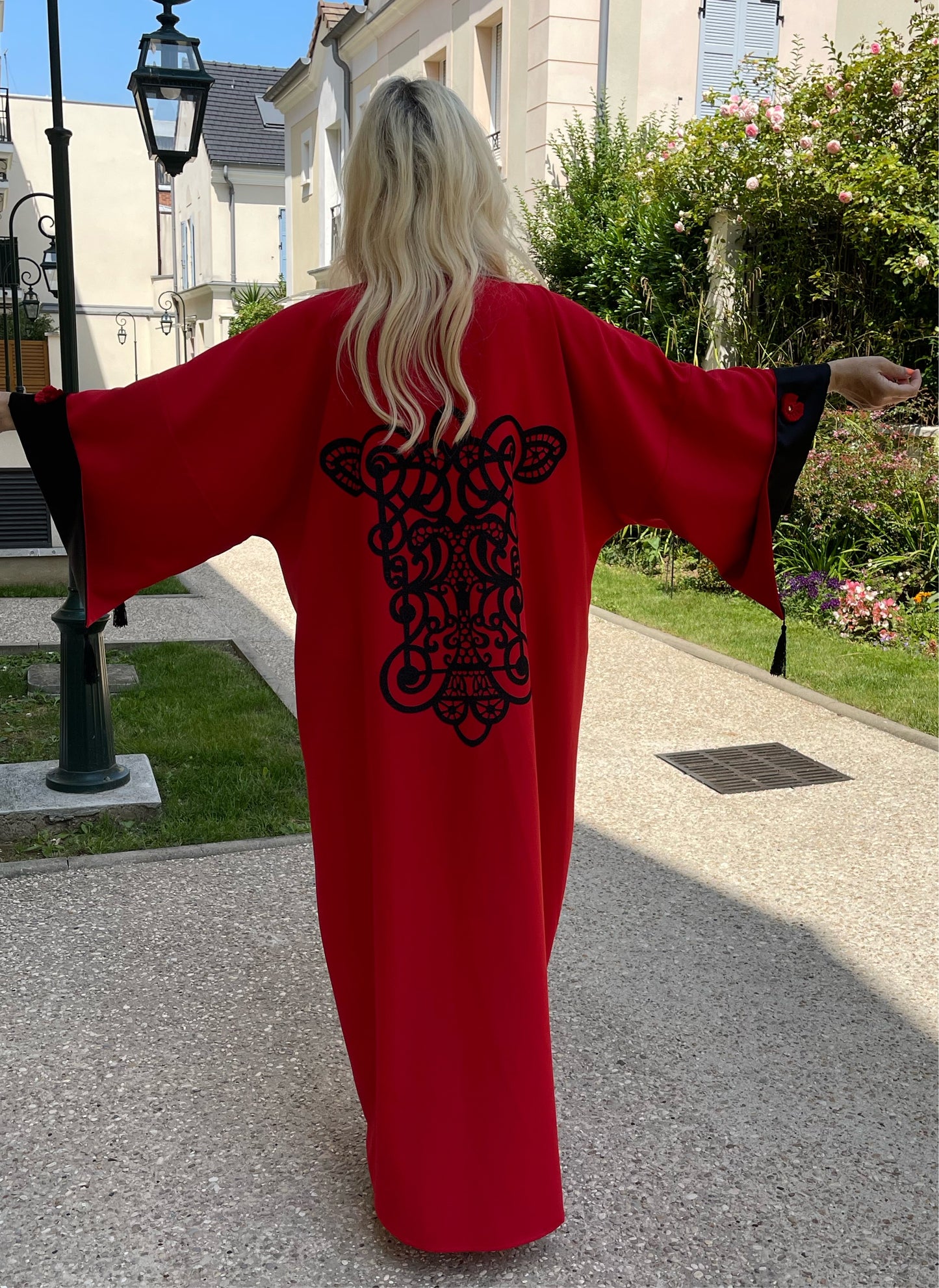 Kimono Abaya rojo hecho a mano