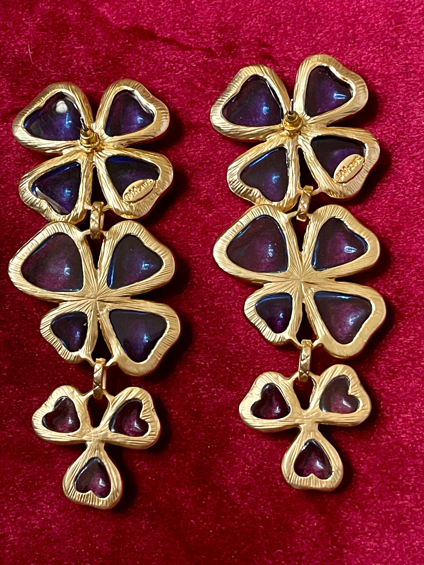 Boucles d'oreilles bleues en forme de cœur et de trèfle